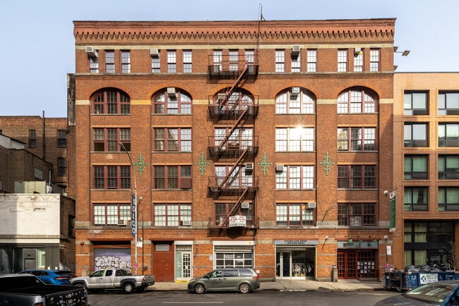 Plus de détails pour 547 W 27th St, New York, NY - Bureau, Bureau/Médical à louer