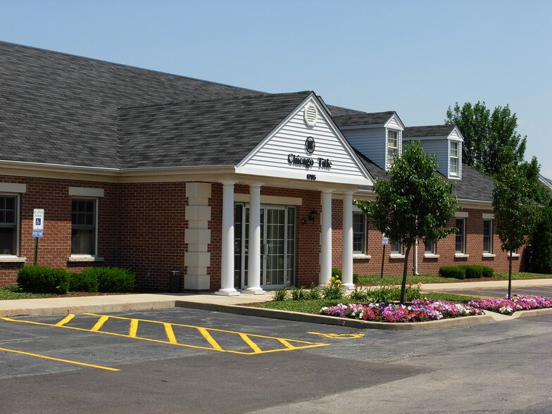 1795 W State St, Geneva, IL à louer - Photo principale – Image 1 sur 5