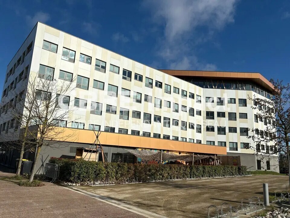 Bureau dans Dijon à louer Photo de l’immeuble– Image 1 sur 11