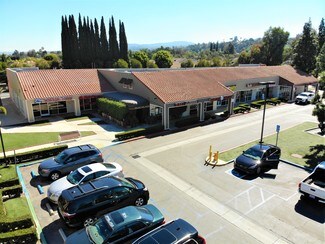 Plus de détails pour 408-444 S Lakeview Ave, Anaheim Hills, CA - Local commercial à louer