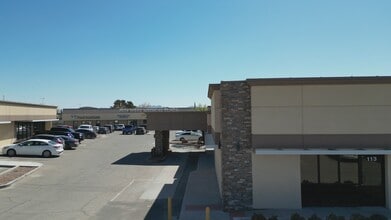 6955 N Mesa St, El Paso, TX à louer - Vidéo sur l’annonce professionnelle