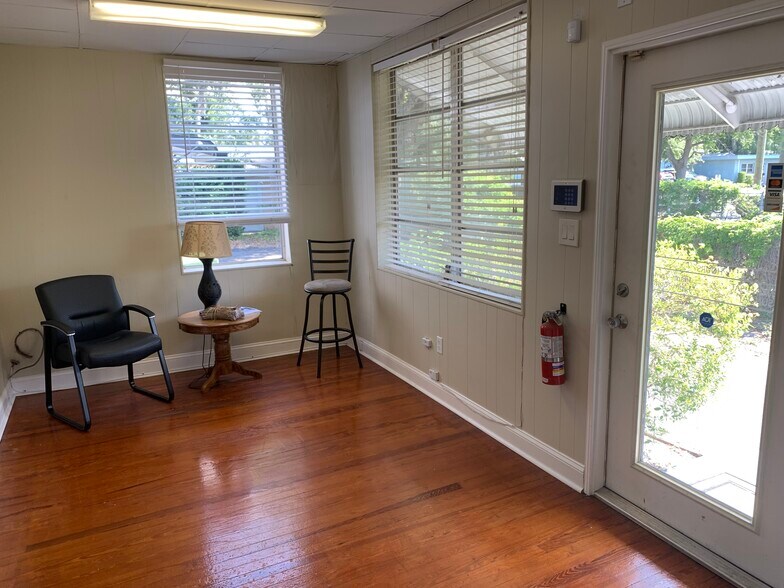 3008 Manatee Ave, Bradenton, FL à vendre - Photo intérieure – Image 3 sur 22