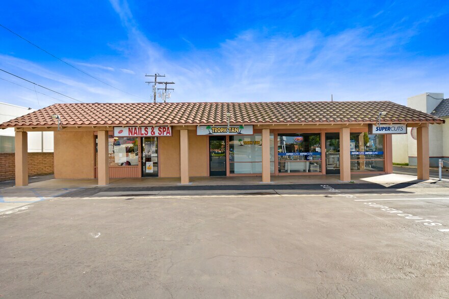 13430-13434 Newport Ave, Tustin, CA à vendre - Photo de l’immeuble – Image 3 sur 6