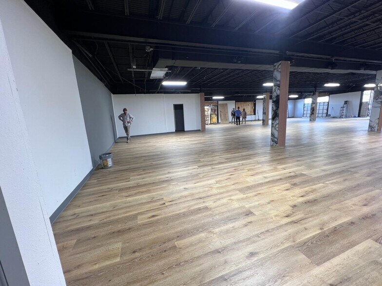 9931 Harwin Dr, Houston, TX à louer - Photo de l’immeuble – Image 3 sur 7