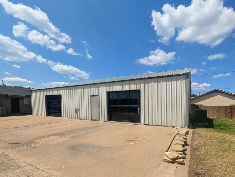 205 M-B Industrial Dr, Woodway, TX à vendre - Photo de l’immeuble – Image 3 sur 3