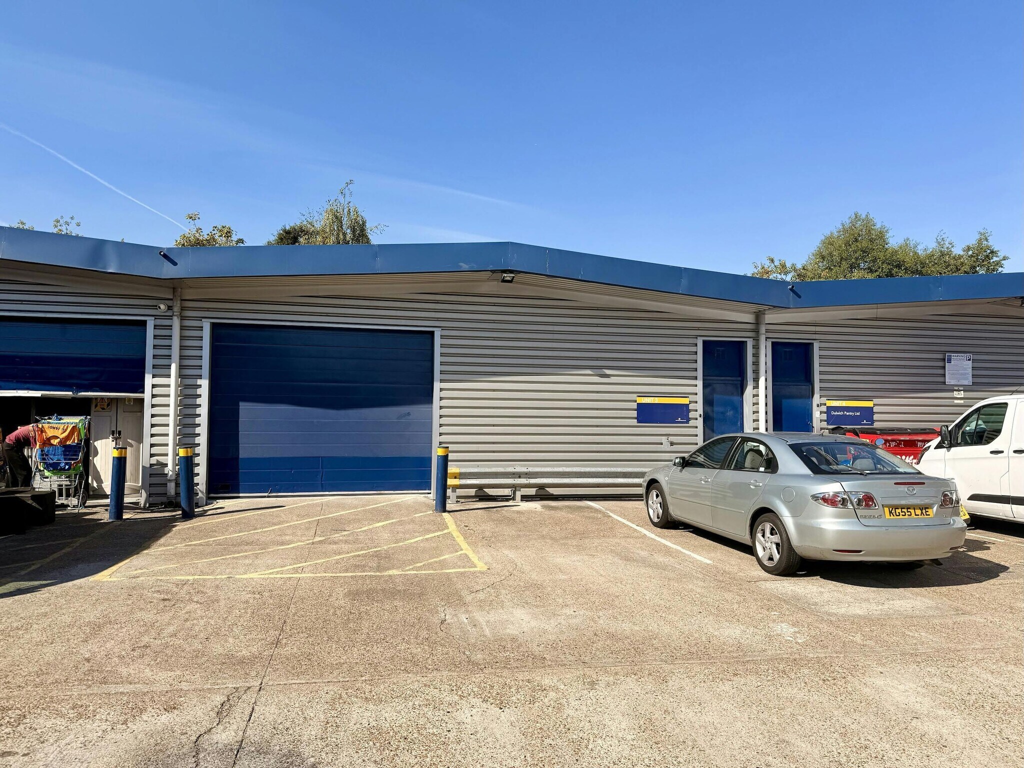 Milkwood Rd, Londres à louer Photo de l’immeuble– Image 1 sur 14