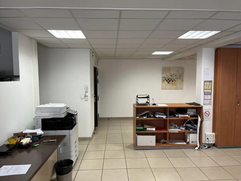 Bureau dans Toulon à louer - Photo de l’immeuble – Image 3 sur 8