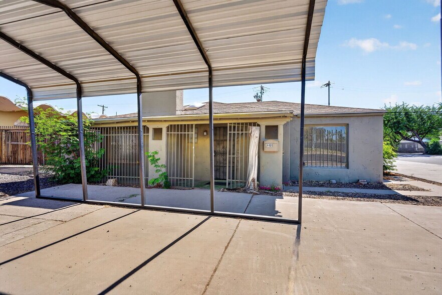 4401 N 16th St, Phoenix, AZ à louer - Photo de l’immeuble – Image 3 sur 43