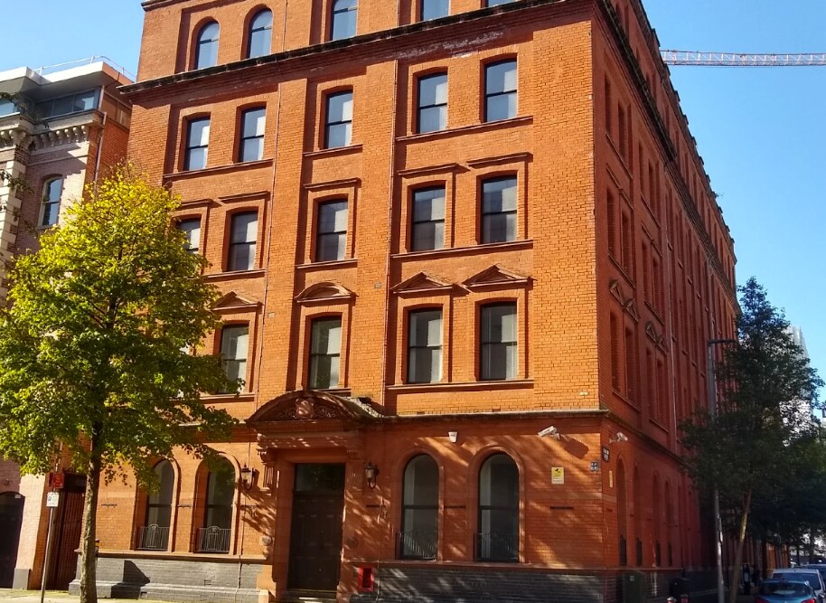 21 Linenhall St, Belfast à louer Photo de l’immeuble– Image 1 sur 2