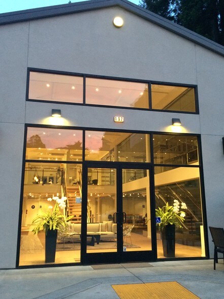 157 Throckmorton Ave, Mill Valley, CA à louer - Photo de l’immeuble – Image 3 sur 8