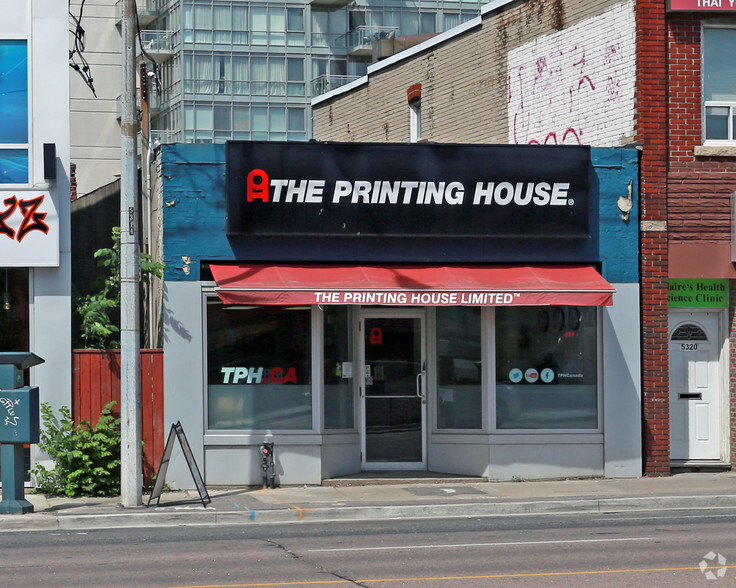 5318 Yonge St, Toronto, ON à louer - Photo principale – Image 1 sur 2