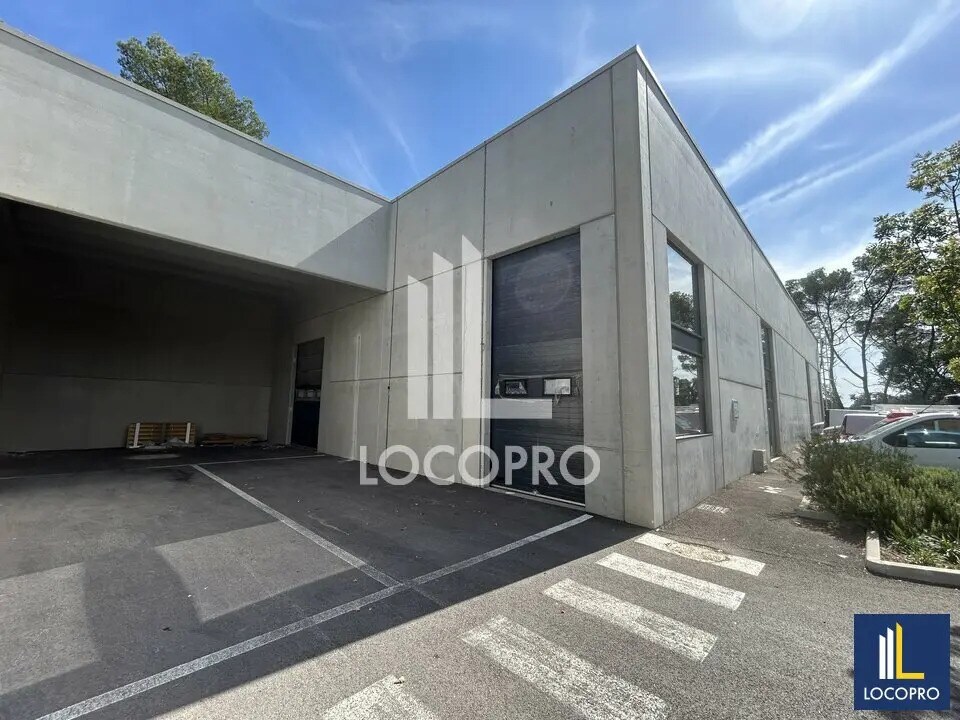 Local d’activités dans Mougins à louer Photo de l’immeuble– Image 1 sur 5