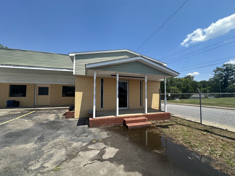503 S Church St, Union, SC à louer - Photo de l’immeuble – Image 2 sur 8