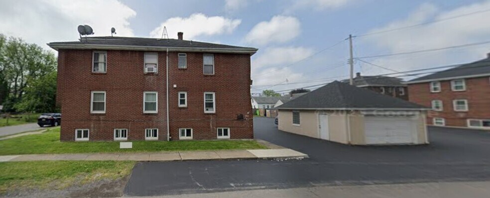 3 Rudolph St, Lackawanna, NY à vendre - Photo de l’immeuble – Image 2 sur 5