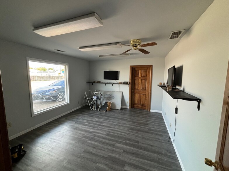 315 N Fares Ave, Evansville, IN à louer - Photo de l’immeuble – Image 3 sur 12