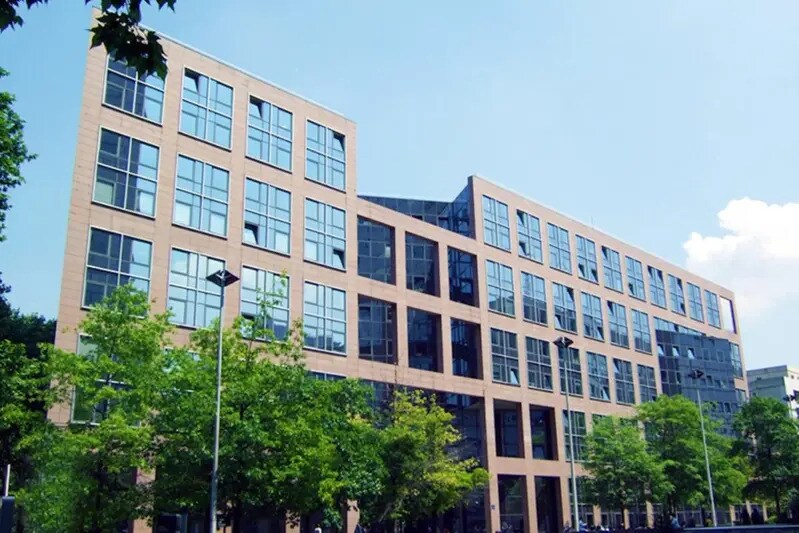4 Place Des Vosges, Courbevoie à louer Photo de l’immeuble– Image 1 sur 15