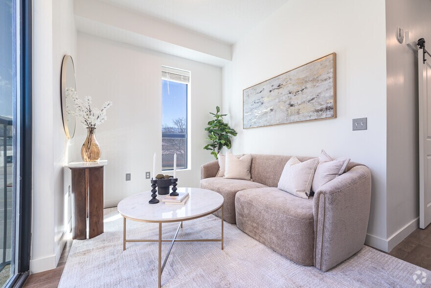 144 S 500 E, Salt Lake City, UT à louer - Photo intérieure – Image 3 sur 29