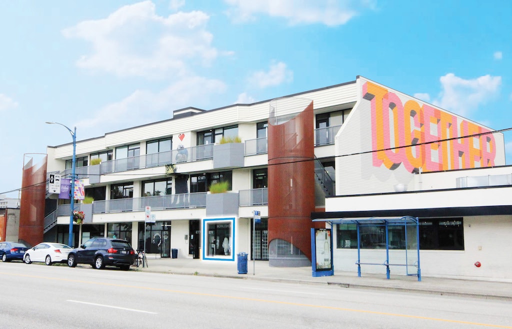 873-883 E Hastings St, Vancouver, BC à louer Photo de l’immeuble– Image 1 sur 2