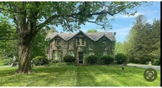 Plus de détails pour 531 Creek Rd, Poughkeepsie, NY - Logement à vendre