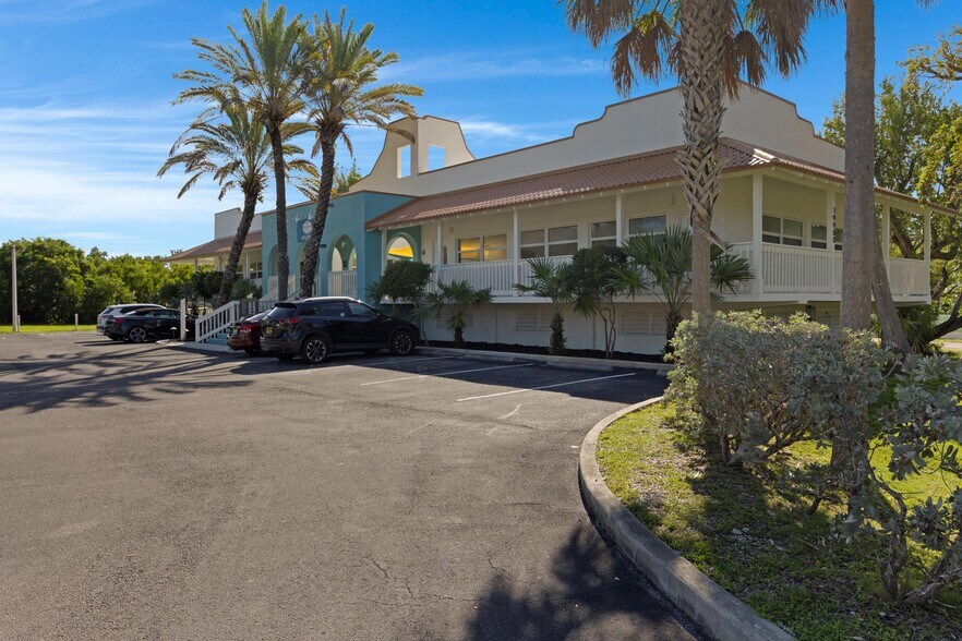 19950-19980 Overseas Hwy, Sugarloaf Key, FL à vendre - Photo de l’immeuble – Image 3 sur 63
