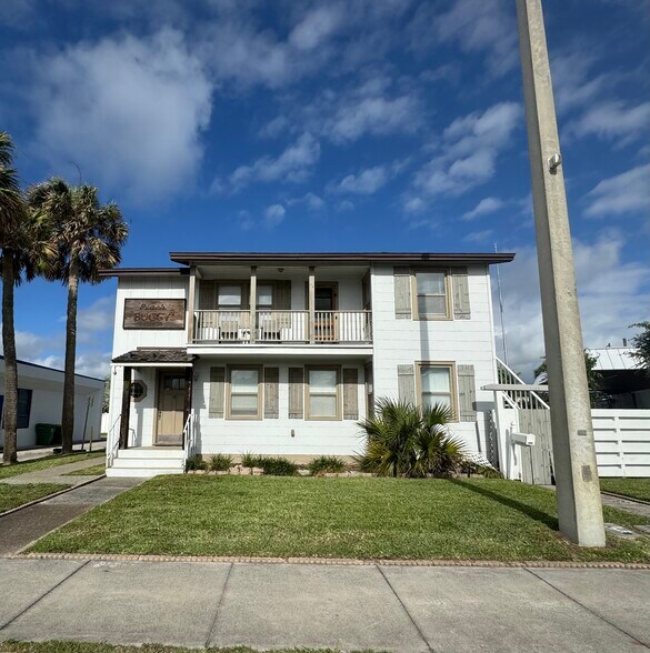 1420 3rd St N, Jacksonville Beach, FL à louer - Photo de l’immeuble – Image 2 sur 7