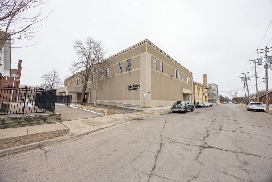 2540 Park Ave, Minneapolis, MN à vendre - Photo de l’immeuble – Image 3 sur 24