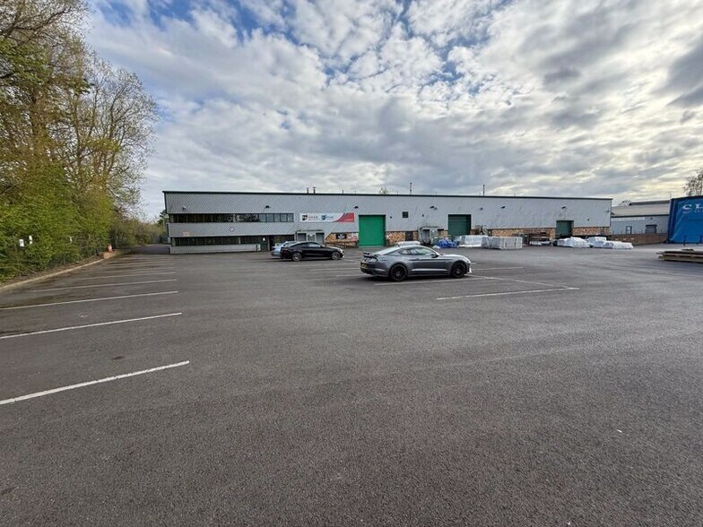 Green Ln, Oldham à vendre - Photo principale – Image 1 sur 6
