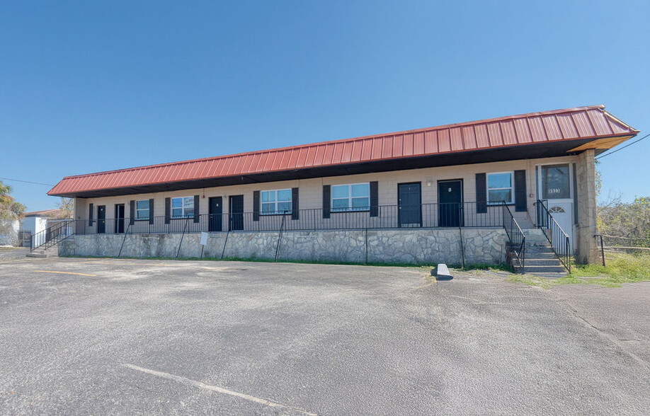 8923 N 40th St, Tampa, FL à vendre - Photo de l’immeuble – Image 3 sur 8