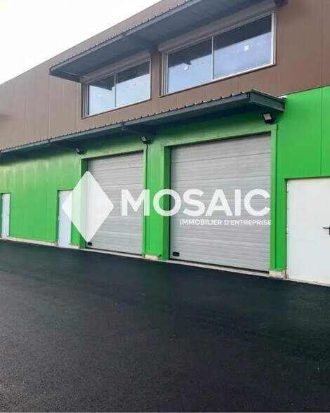 Local d’activités dans Les Arcs à louer - Photo de l’immeuble – Image 2 sur 12