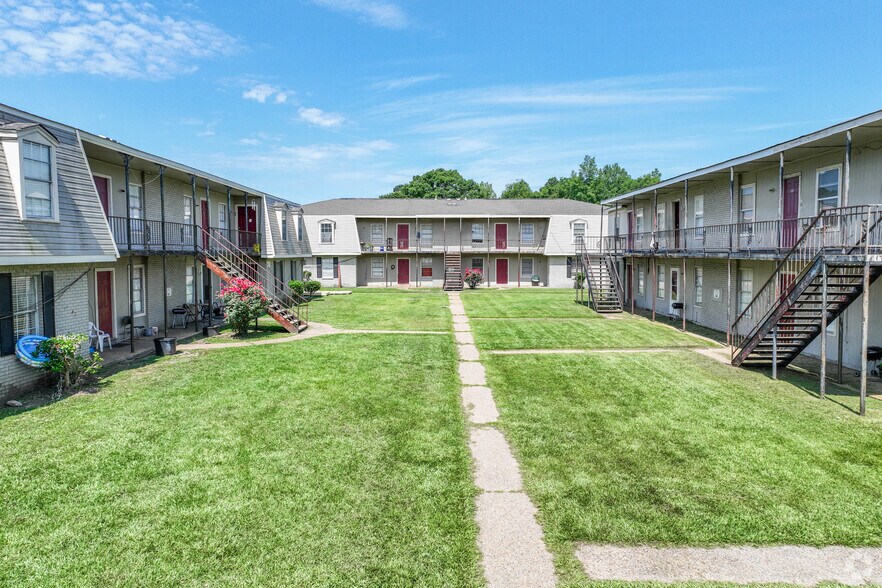 22 Central School Rd, Hattiesburg, MS à vendre - Photo de l’immeuble – Image 2 sur 7