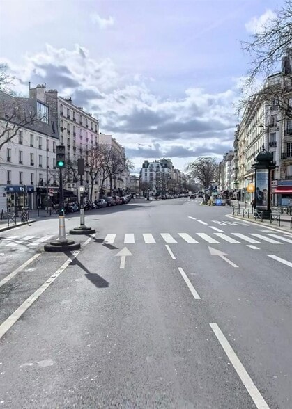 Local commercial dans Paris à louer - Photo de l’immeuble – Image 3 sur 6