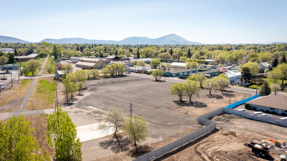 3301 Crosby St, Klamath Falls, OR à vendre - Photo de l’immeuble – Image 2 sur 8