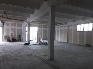 Plus de détails pour Industriel/Logistique à louer