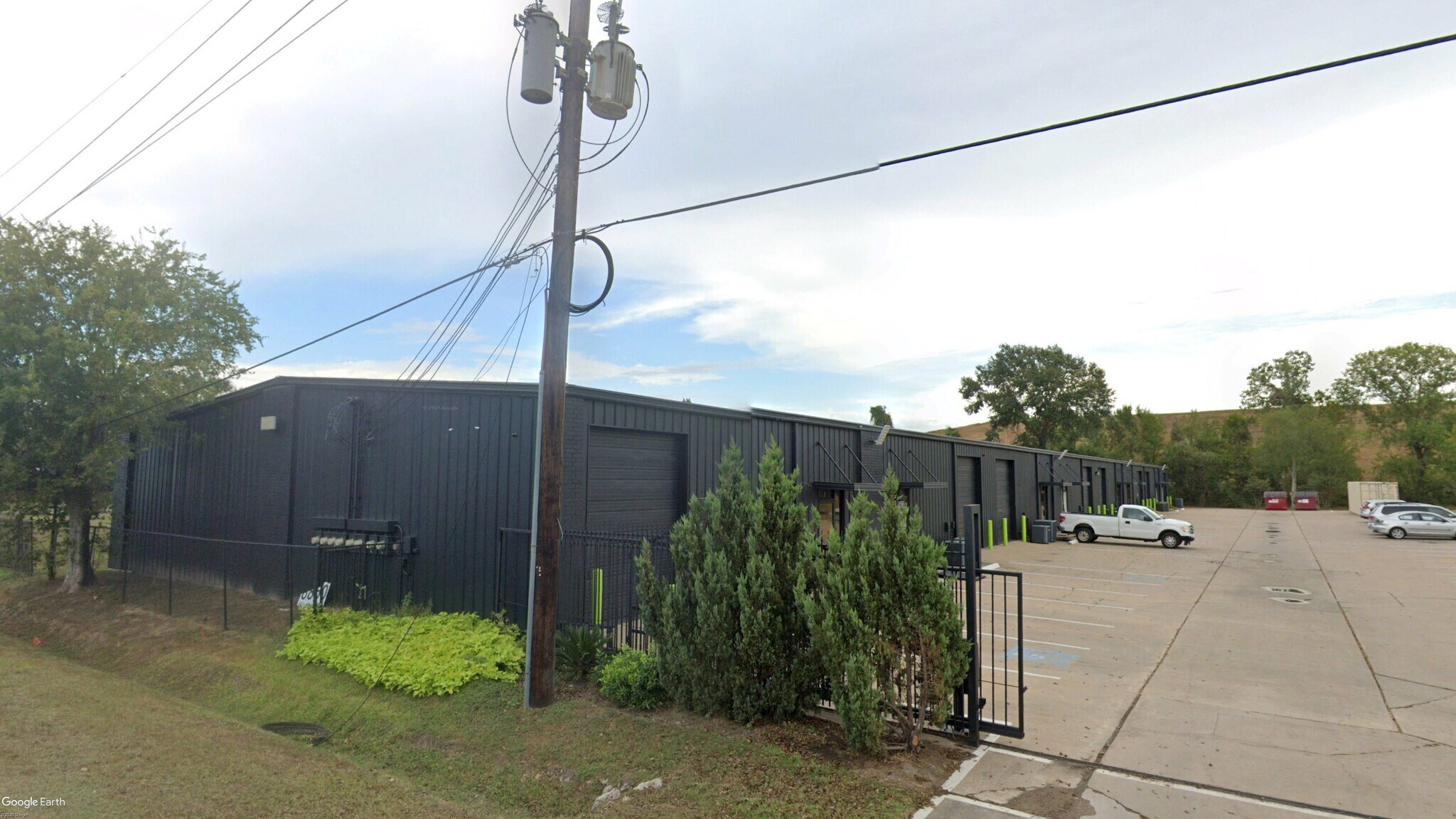 8850 Windfern Rd, Houston, TX à louer Photo de l’immeuble– Image 1 sur 13