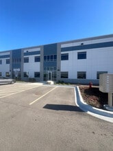 305 Miles Pky, Bartlett, IL à louer Photo intérieure– Image 1 sur 10