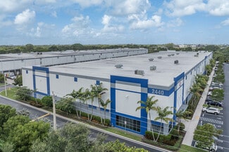 Plus de détails pour 2290-2398 NW 119th St, Miami, FL - Industriel/Logistique à louer