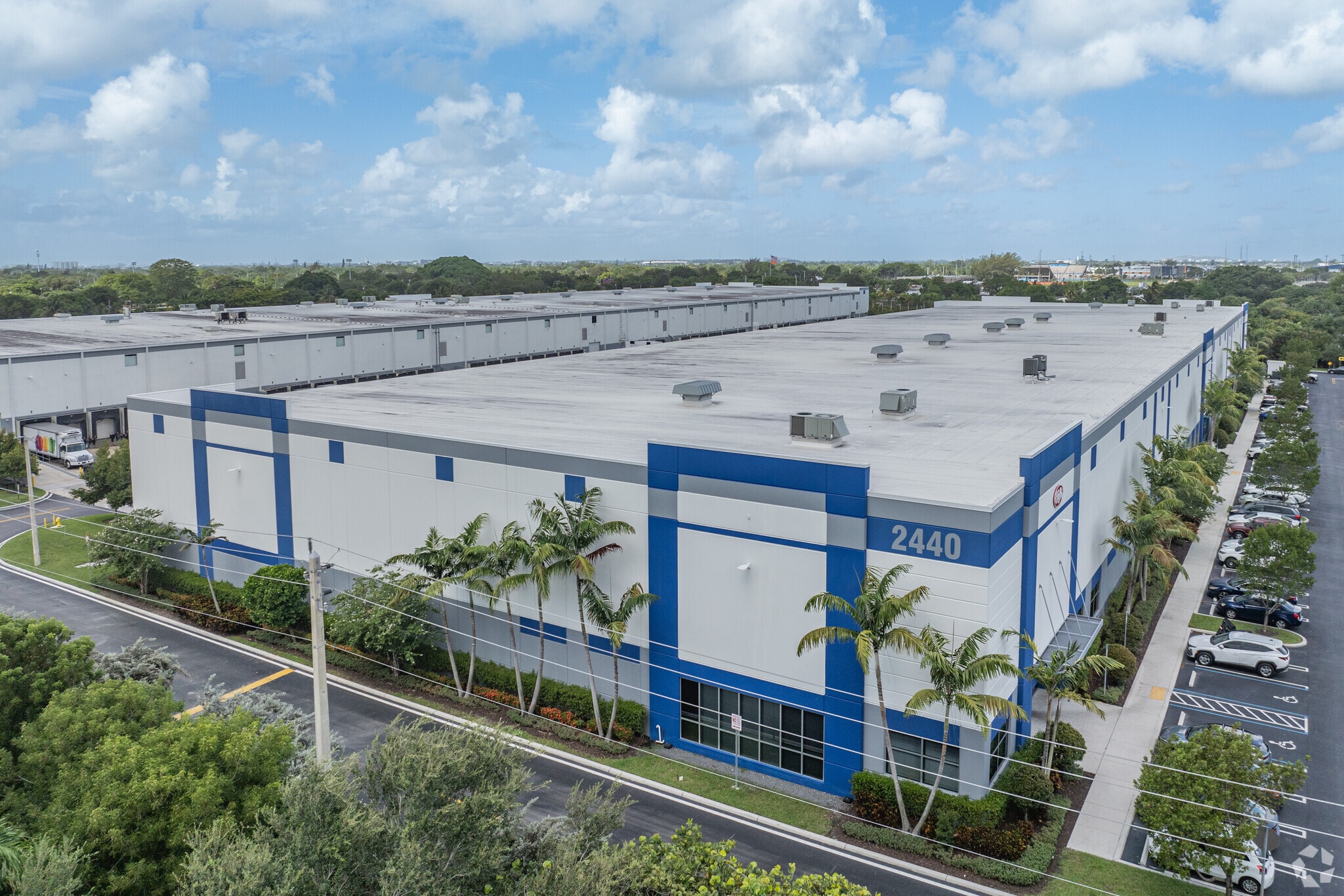 2290-2398 NW 119th St, Miami, FL à louer Photo principale– Image 1 sur 2