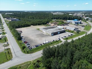 Plus de détails pour 8435-8505 Boul Parent, Trois-Rivières, QC - Industriel/Logistique à louer