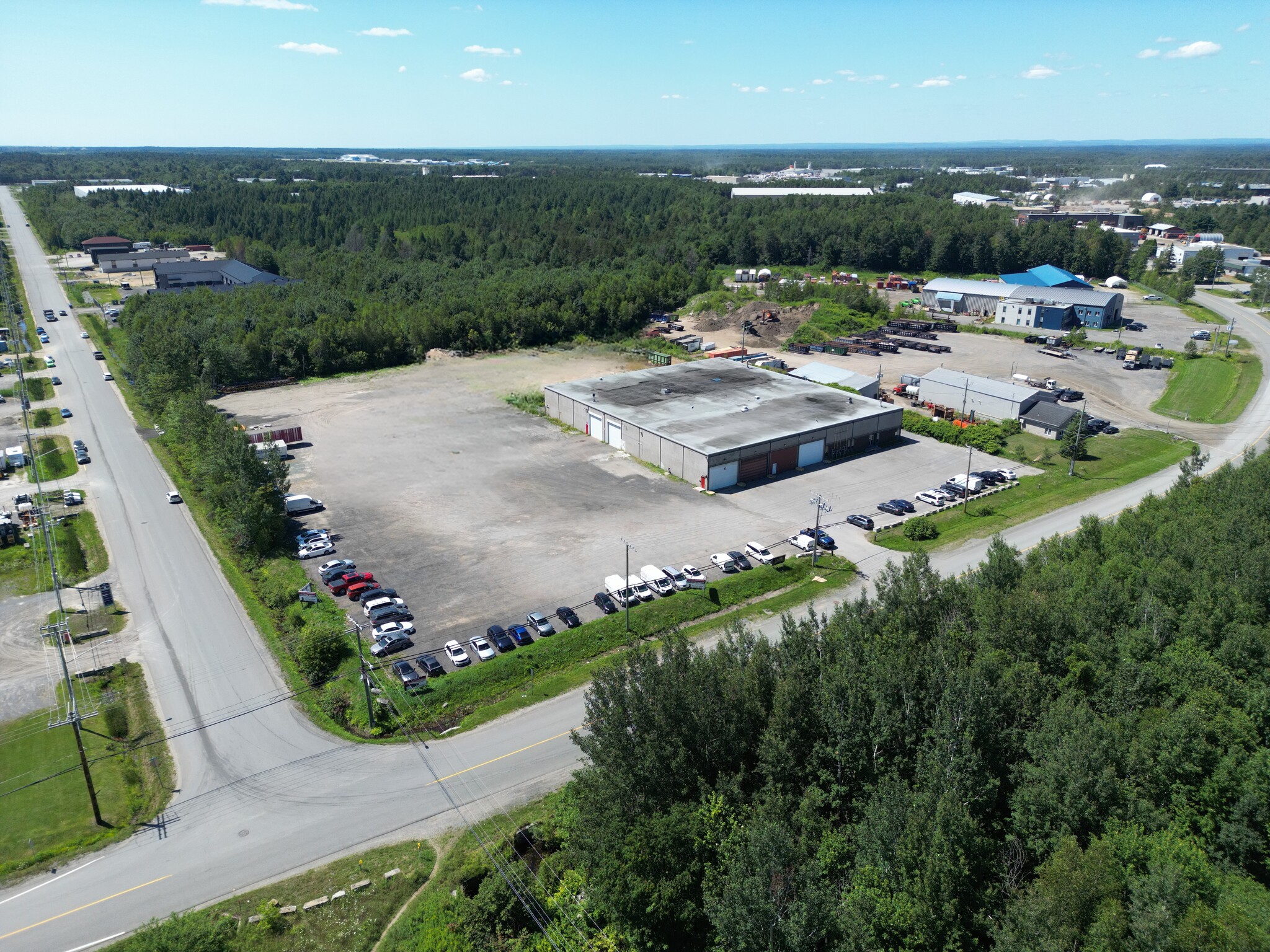 8435-8505 Boul Parent, Trois-Rivières, QC à louer Photo principale– Image 1 sur 6