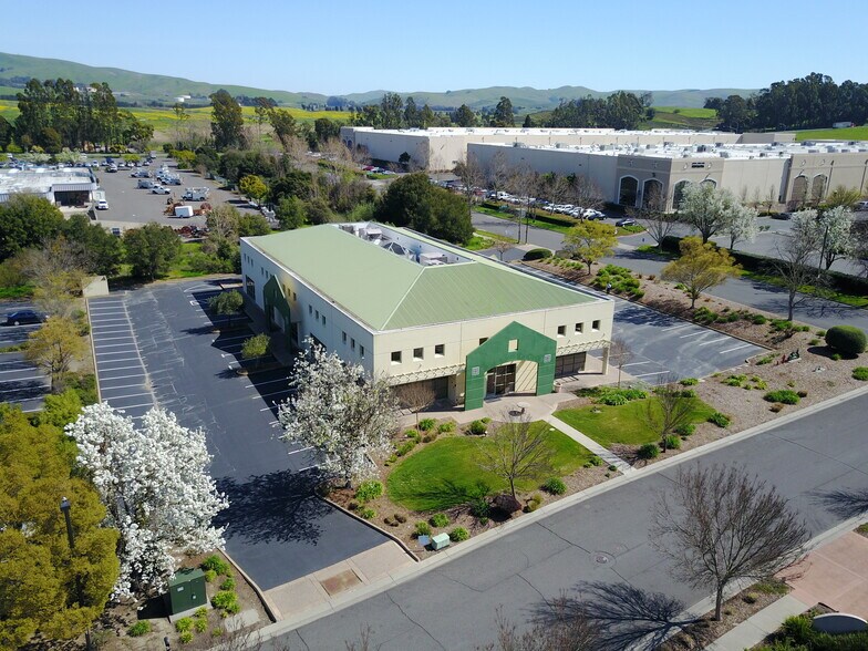 10 Executive Ct, Napa, CA à louer - Photo de l’immeuble – Image 1 sur 10