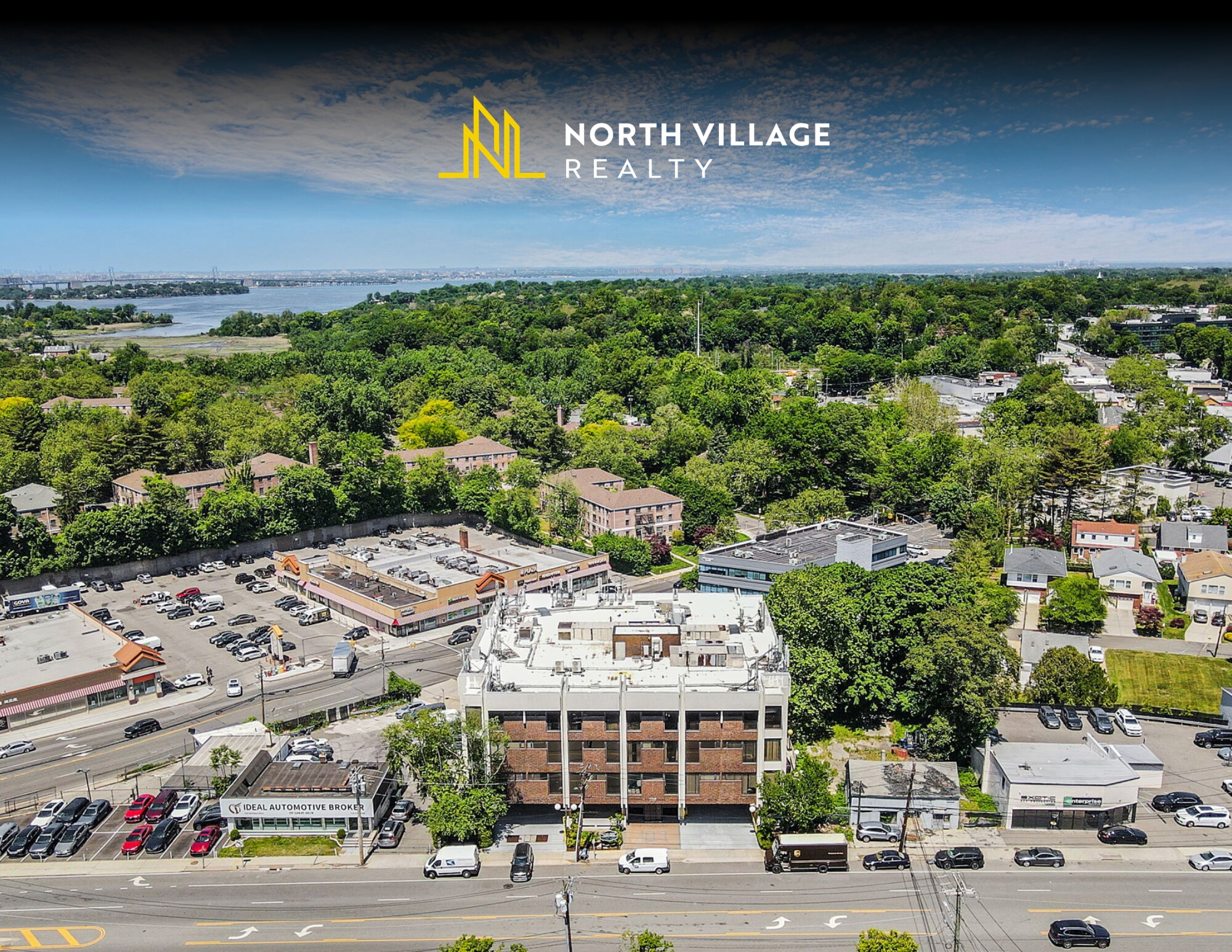 107 Northern Blvd, Great Neck, NY à vendre Photo de l’immeuble– Image 1 sur 11