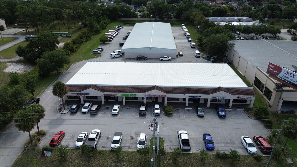 11601 S Orange Blossom Trl, Orlando, FL à louer - Photo de l’immeuble – Image 3 sur 9