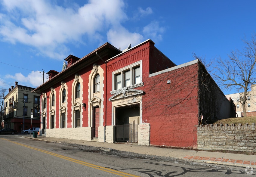 1050 E McMillan St, Cincinnati, OH à vendre - Photo de l’immeuble – Image 2 sur 4