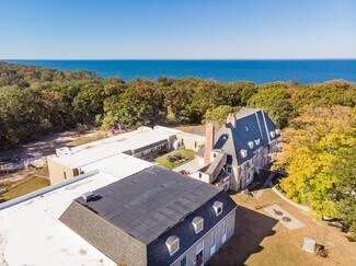 Plus de détails pour 18 Tower Hill Rd, Shoreham, NY - Spécialisé à vendre