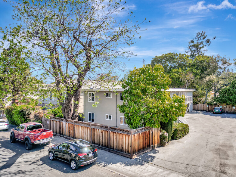 4 Coleman Pl, Menlo Park, CA à vendre - Photo de l’immeuble – Image 3 sur 20
