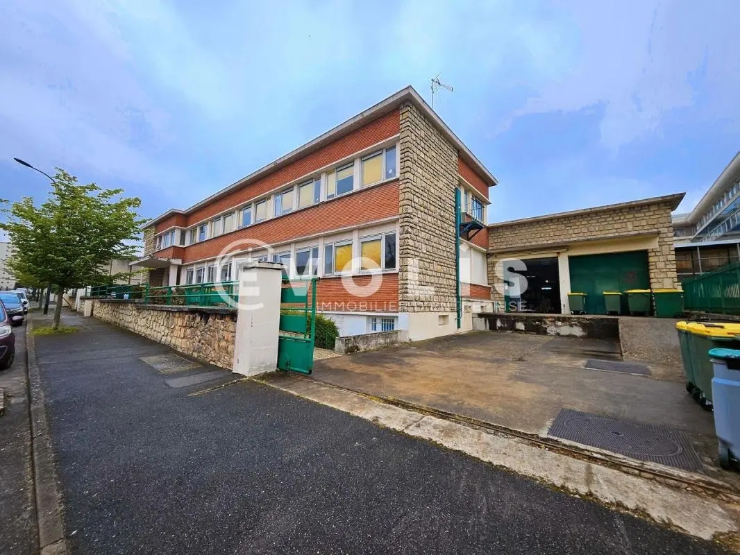 Bureau dans Bagneux à louer Photo de l’immeuble– Image 1 sur 23