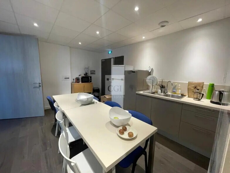 Bureau dans Meylan à louer - Photo de l’immeuble – Image 3 sur 4