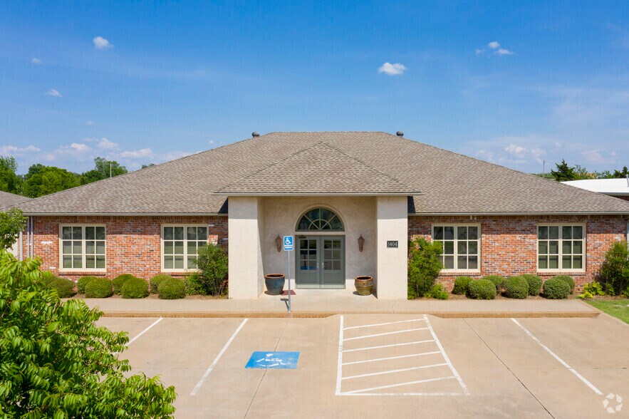 1404 S Fretz Ave, Edmond, OK à vendre - Photo principale – Image 1 sur 18
