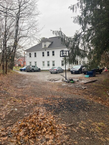 26 Elmwood Ave, Philmont, NY à vendre - Photo de l’immeuble – Image 2 sur 12