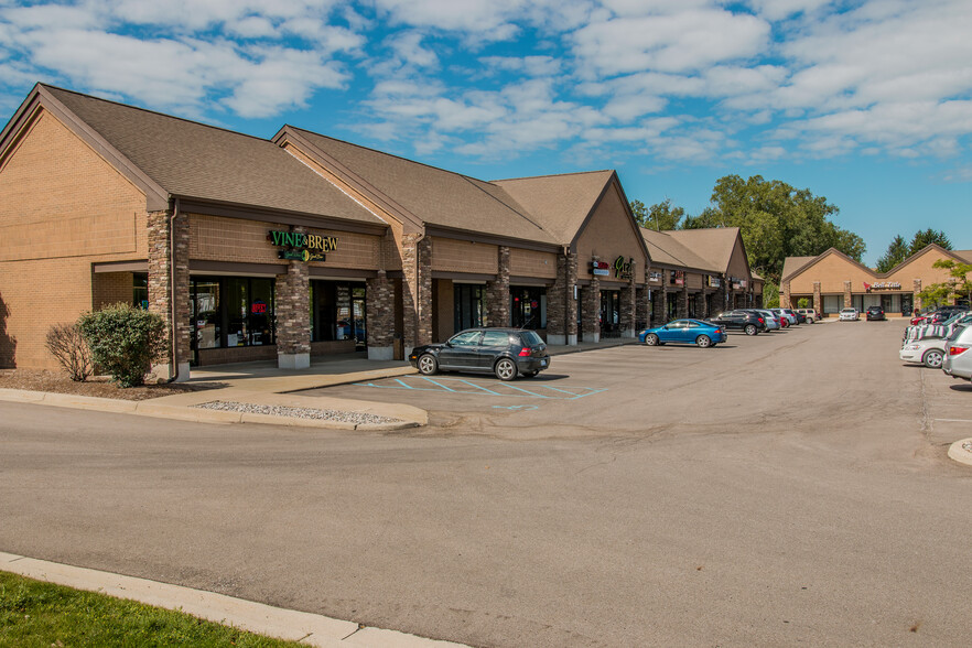 2311-2339 Jolly Rd, Okemos, MI à louer - Photo de l’immeuble – Image 3 sur 4